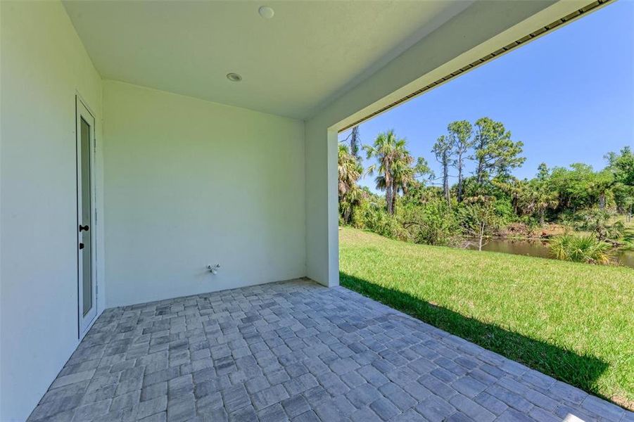 Spacious, unfurnished interior of a new home in , North Port (Image 38). Spacious, unfurnished interior of a new home in , North Port (Image 38).