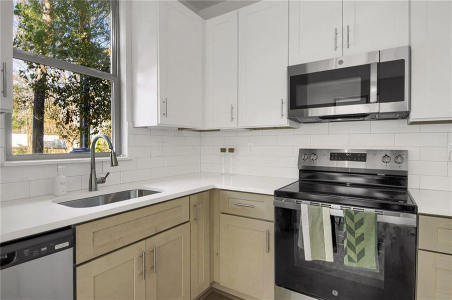 Furnished interior view inside a new home in , Atlanta (Image 5).