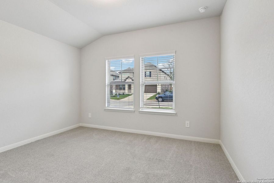 Spacious, unfurnished interior of a new home in Fox Falls, Boerne (Image 19).