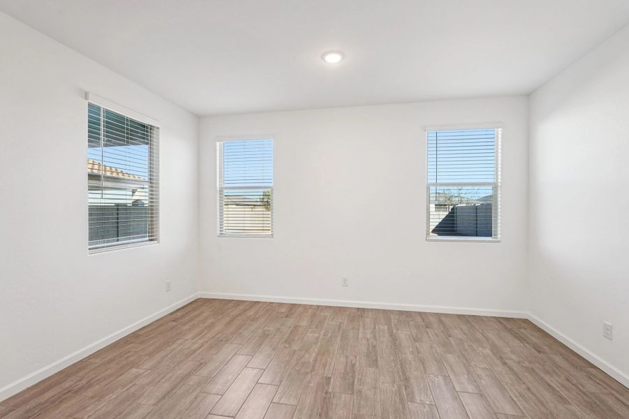 Representative images and renderings are for illustrative purposes. Actual structural options and design finishes of home may vary. Representative images and renderings are for illustrative purposes. Actual structural options and design finishes of home may vary.
