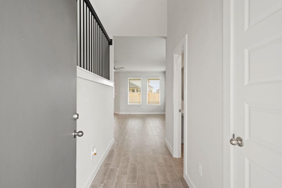 Spacious, unfurnished interior of a new home in Grand Oaks Village, Houston (Image 21). Spacious, unfurnished interior of a new home in Grand Oaks Village, Houston (Image 21).