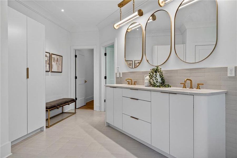 Furnished interior view inside a new home in , Atlanta (Image 34).