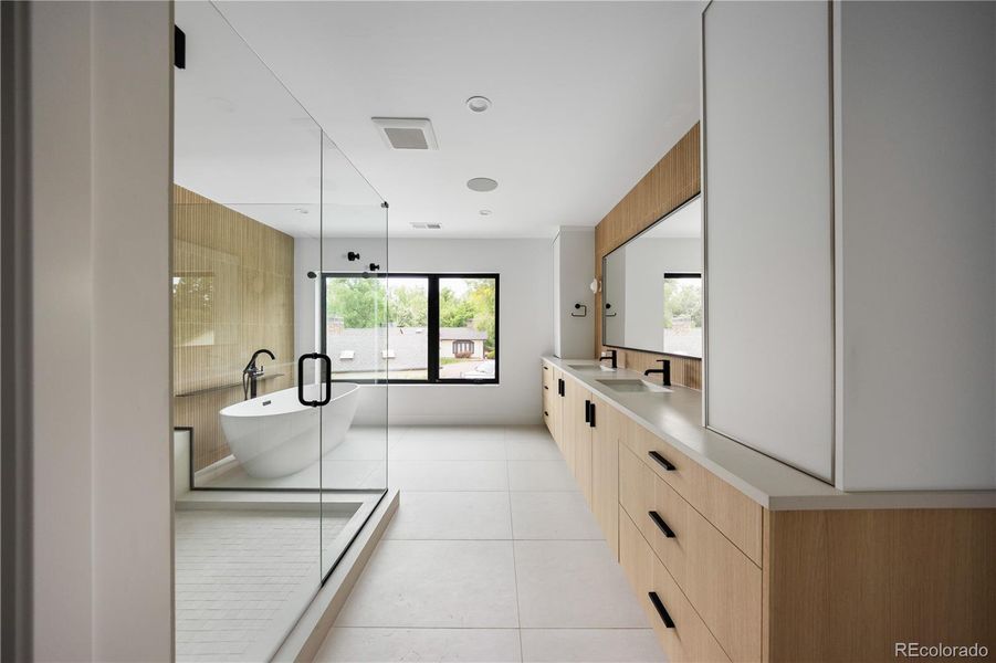 Furnished interior view inside a new home in , Golden (Image 16).