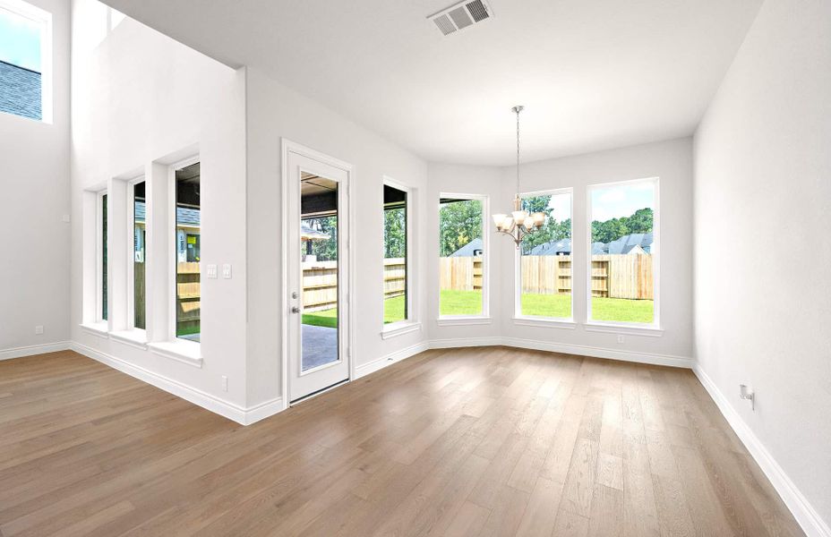 Representative unfurnished interior of a home built from the 3799AU by Ravenna Homes in Audubon 60′, Magnolia (Image 22).