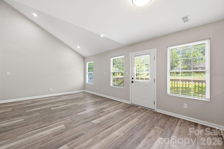 Spacious, unfurnished interior of a new home in , York (Image 25).