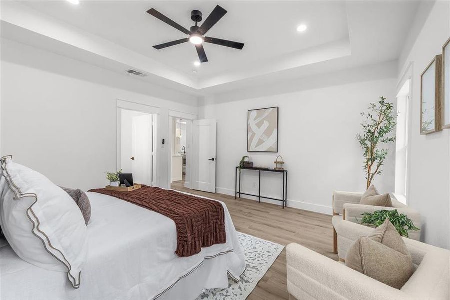 Furnished interior view inside a new home in , Fort Worth (Image 10).