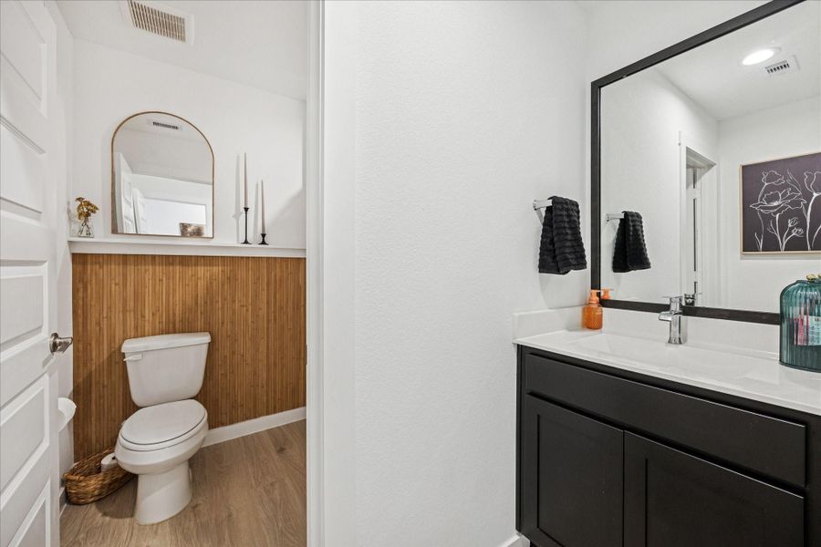 Furnished interior view inside a new home in Tamarron, Fulshear (Image 19). Furnished interior view inside a new home in Tamarron, Fulshear (Image 19).