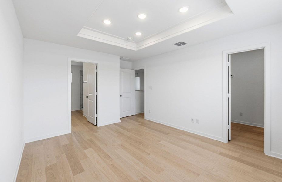 Spacious, unfurnished interior of a new home in Sunfield, Buda (Image 17). Spacious, unfurnished interior of a new home in Sunfield, Buda (Image 17).