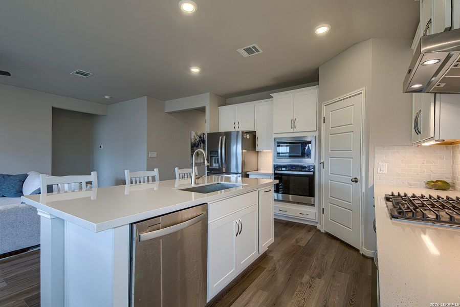 Furnished interior view inside a new home in Arcadia Ridge - Classic Series, San Antonio (Image 24).