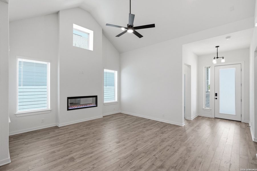 Spacious, unfurnished interior of a new home in The Crossvine, Schertz (Image 29).