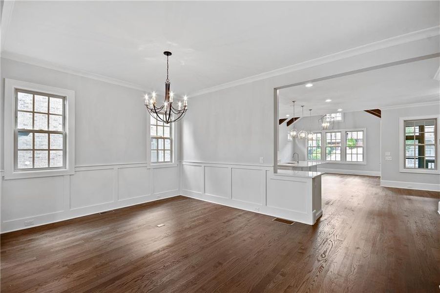 Spacious, unfurnished interior of a new home in Laurel View, Suwanee (Image 32).