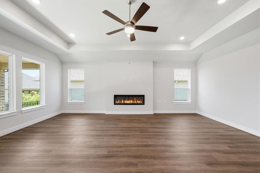 Spacious, unfurnished interior of a new home in Chambers Creek, Willis (Image 22).