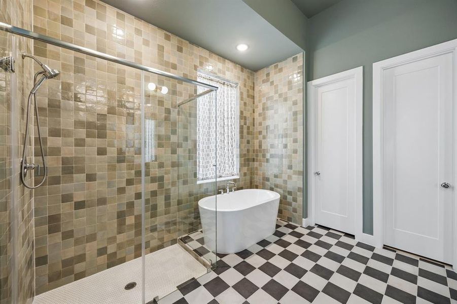 Furnished interior view inside a new home in , Rockwall (Image 12).