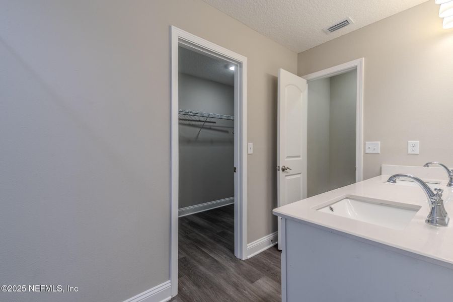 Furnished interior view inside a new home in , Callahan (Image 4).
