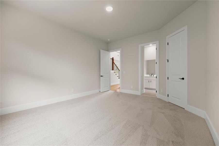 Spacious, unfurnished interior of a new home in , Flowery Branch (Image 54). Spacious, unfurnished interior of a new home in , Flowery Branch (Image 54).
