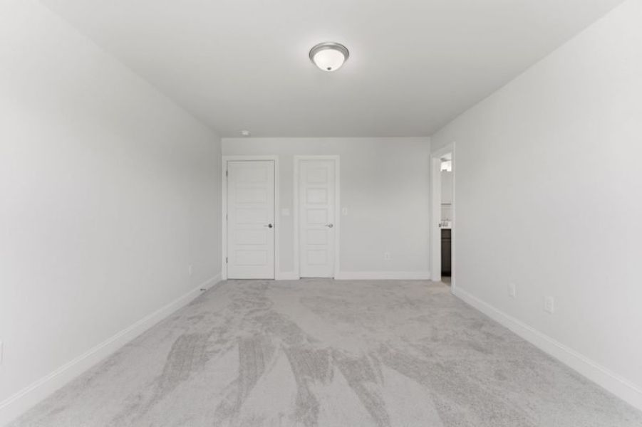 Representative unfurnished interior of a home built from the Hampton by Keystone Homes NC in Preserve at Carriage Cove, Oak Ridge (Image 102).