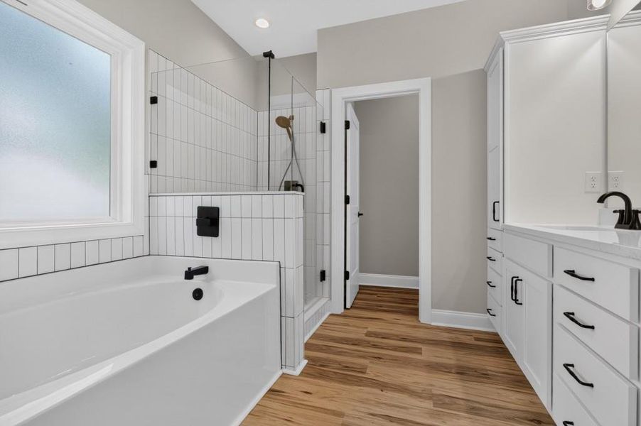 Furnished interior view inside a new home in , Monticello (Image 19).