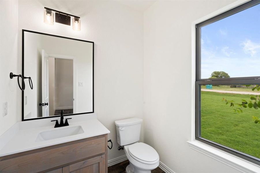 Furnished interior view inside a new home in , Waxahachie (Image 20).