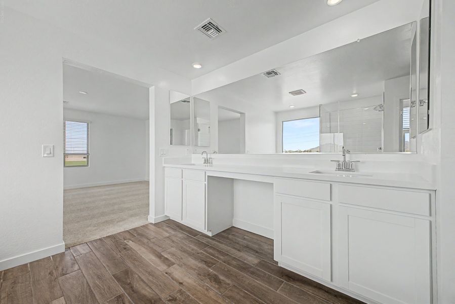 Furnished interior view inside a new home in Bentridge, Buckeye (Image 5). Furnished interior view inside a new home in Bentridge, Buckeye (Image 5).