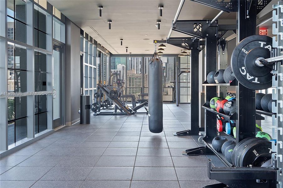 Community amenities in , Miami (Image 44).