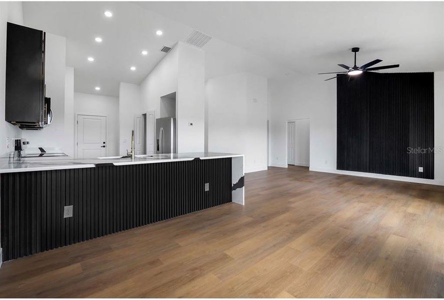 Image 18 of a home in .