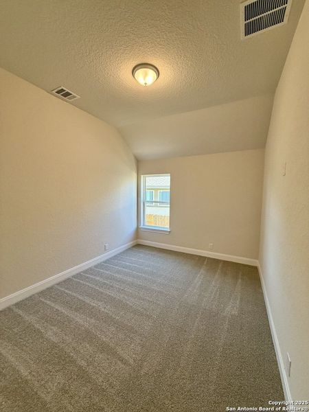 Spacious, unfurnished interior of a new home in Meyer Ranch – Legacy Series, New Braunfels (Image 10).