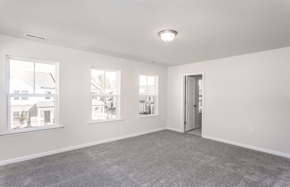 Spacious, unfurnished interior of a new home in Saunders Farm, Willow Spring (Image 13). Spacious, unfurnished interior of a new home in Saunders Farm, Willow Spring (Image 13).