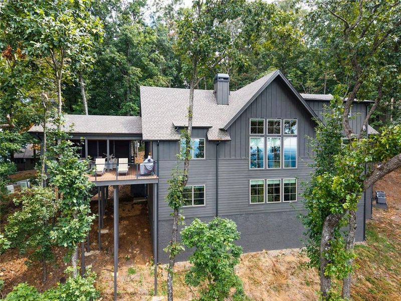 Image 89 of a home in .
