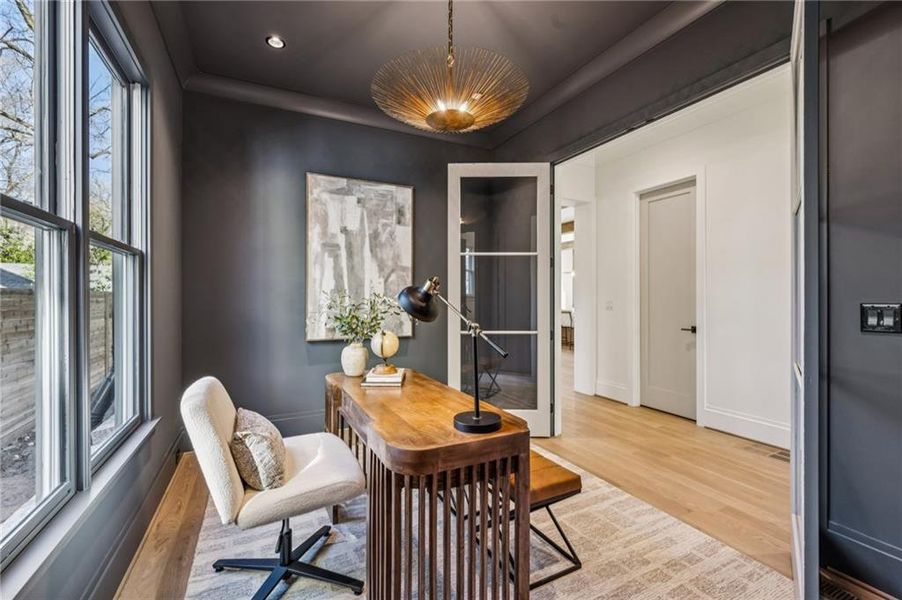 Furnished interior view inside a new home in , Atlanta (Image 44). Furnished interior view inside a new home in , Atlanta (Image 44).