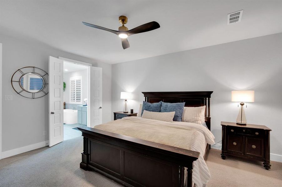 Furnished interior view inside a new home in Sweetgrass, Haslet (Image 28).