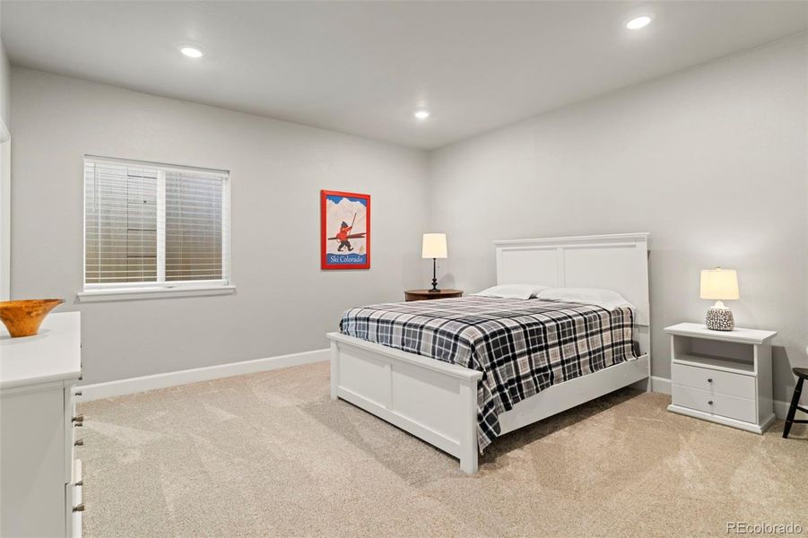 Furnished interior view inside a new home in Murphy Creek, Aurora (Image 11).