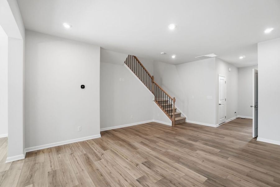 Spacious, unfurnished interior of a new home in Arbor Chase, Clover (Image 13). Spacious, unfurnished interior of a new home in Arbor Chase, Clover (Image 13).