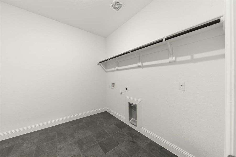 Spacious, unfurnished interior of a new home in Heritage, McLendon-Chisholm (Image 28).