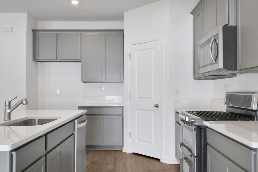 4br New Home in Green Cove Springs, FL.  - Slide 46