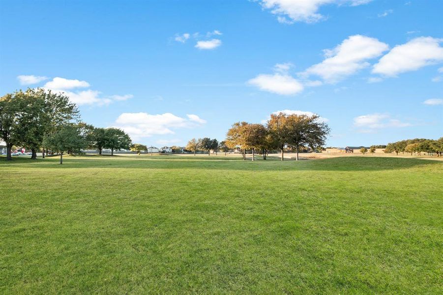 Natural landscape and outdoor views near Sycamore Landing in Fort Worth (Image 25).
