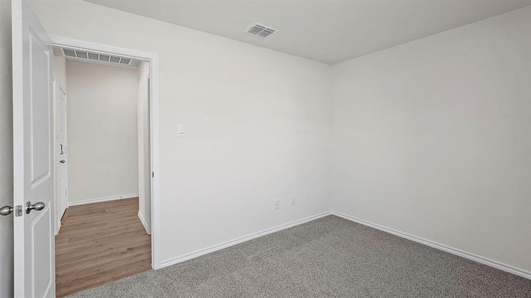 Spacious, unfurnished interior of a new home in Corsicana Commons, Corsicana (Image 15).