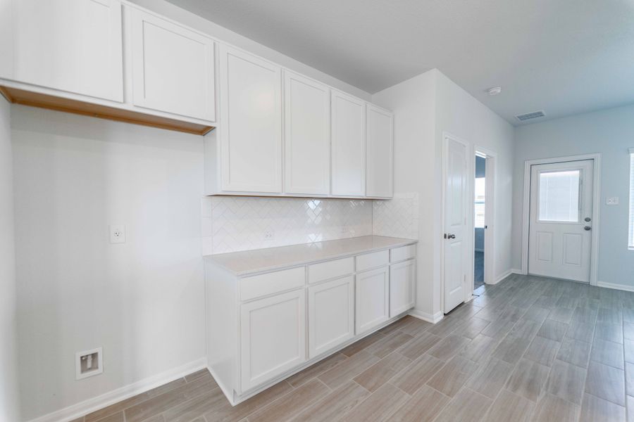 Spacious, unfurnished interior of a new home in Briarwood, Elgin (Image 32). Spacious, unfurnished interior of a new home in Briarwood, Elgin (Image 32).