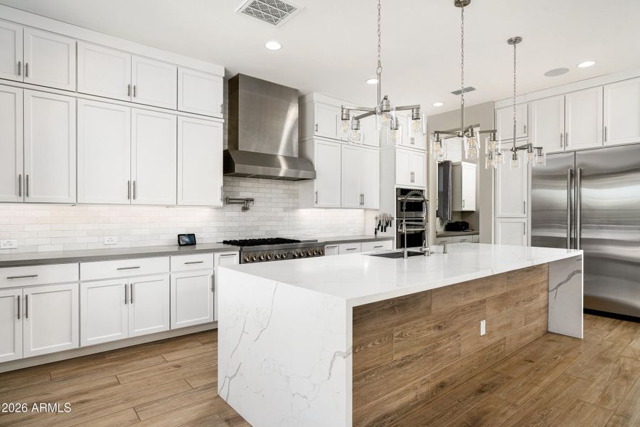 Chef's Kitchen with Large Island Chef's Kitchen with Large Island