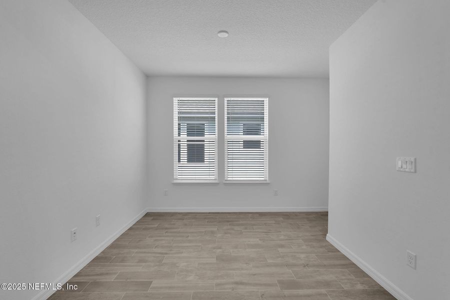 Spacious, unfurnished interior of a new home in , Yulee (Image 17).