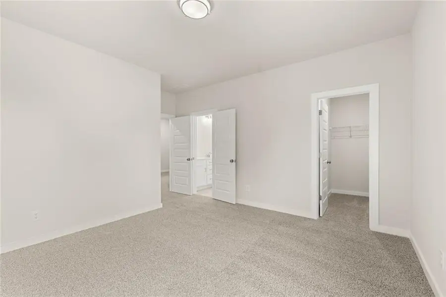 Spacious, unfurnished interior of a new home in , Gainesville (Image 36). Spacious, unfurnished interior of a new home in , Gainesville (Image 36).