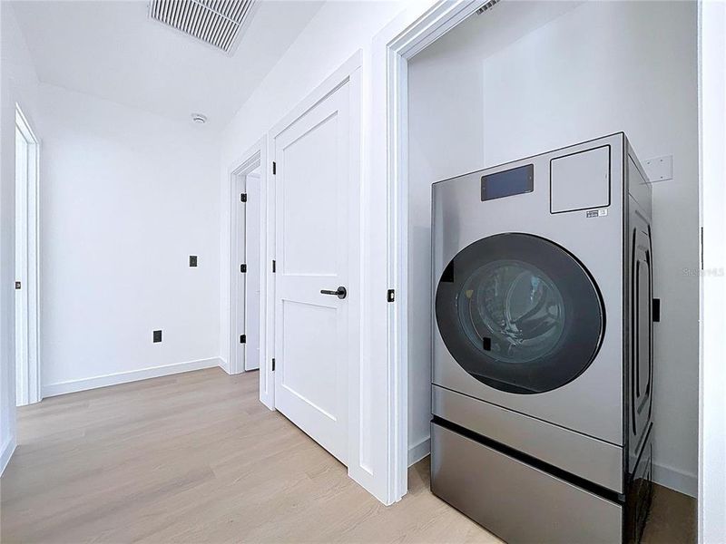 Image 71 of a home in .