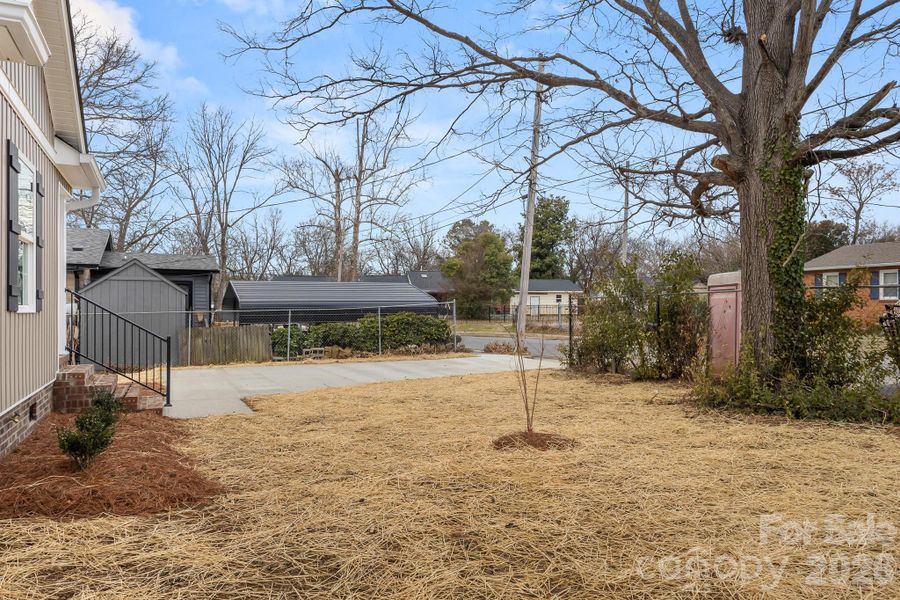 Exterior details and patio area of a home in , Rock Hill (Image 3).