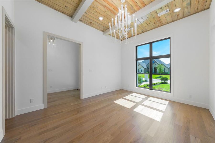 Spacious, unfurnished interior of a new home in The Resort on Eagle Mt. Lake, Fort Worth (Image 25).
