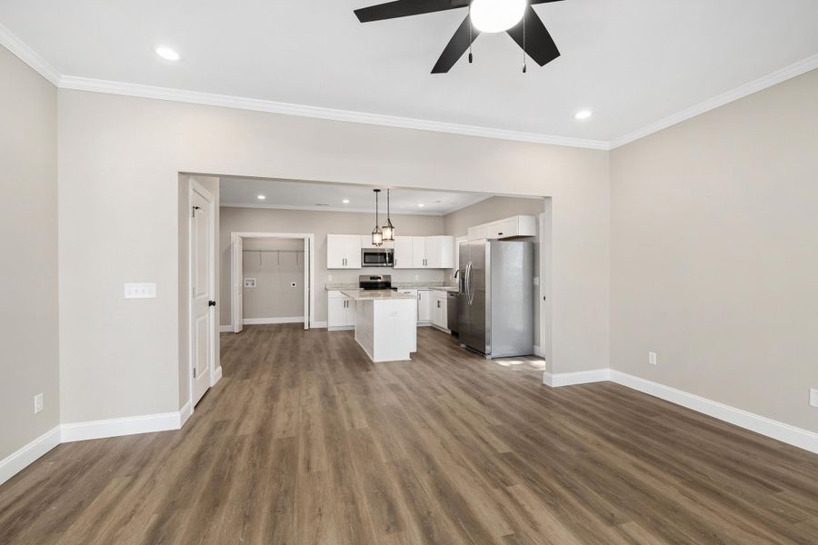 Spacious, unfurnished interior of a new home in , Manning (Image 10).