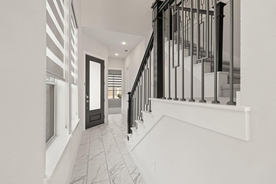 Spacious, unfurnished interior of a new home in , Fulshear (Image 28).