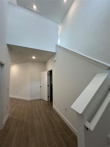 Spacious, unfurnished interior of a new home in Hills of Minneola, Minneola (Image 18).