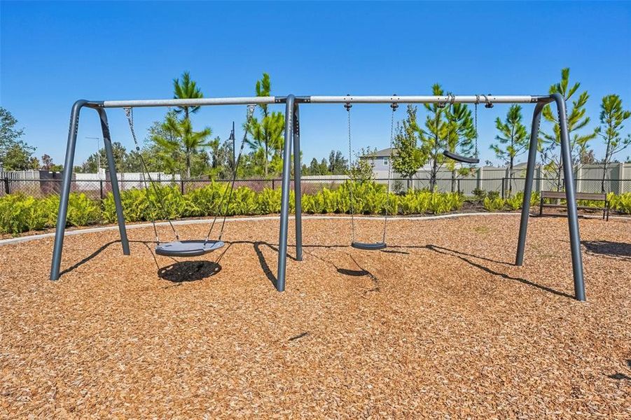 Community amenities in Park East: The Manors, Plant City (Image 60). Community amenities in Park East: The Manors, Plant City (Image 60).