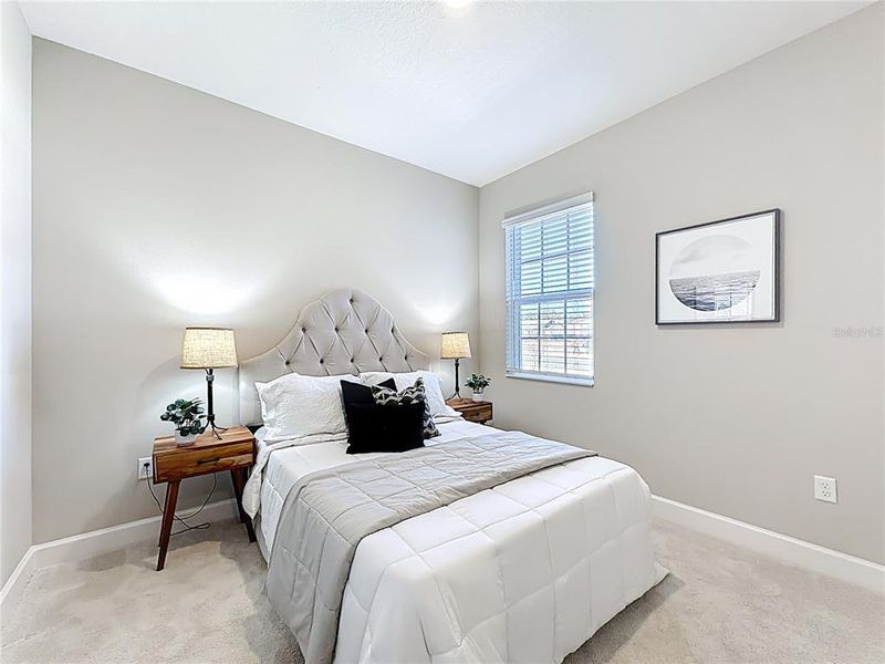 Furnished interior view inside a new home in , Middleburg (Image 32).