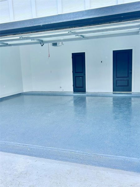 Spacious, unfurnished interior of a new home in , Houston (Image 30).