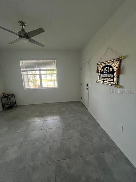 Spacious, unfurnished interior of a new home in , Winter Haven (Image 11).